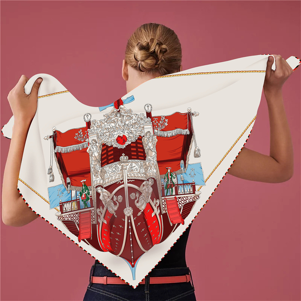 Triangle Shape Silk Twill Scar - огляд і ціна Luxury Bags La