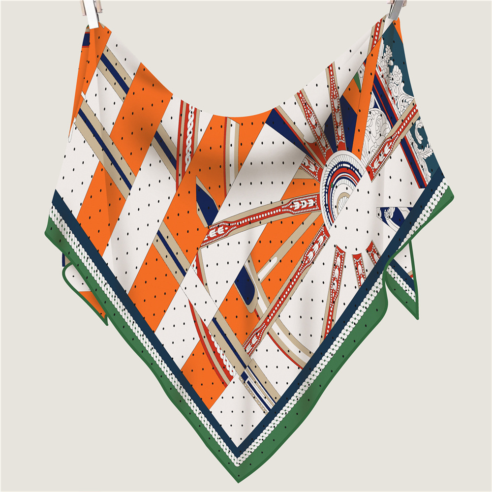 Winter Triangle Scarf Bag Head - огляд і ціна Luxury Bags La