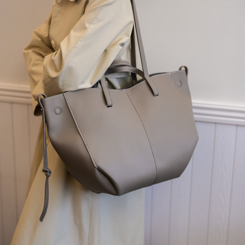 Large Capacity Leather Zipper  - огляд і ціна Luxury High Quality Bags